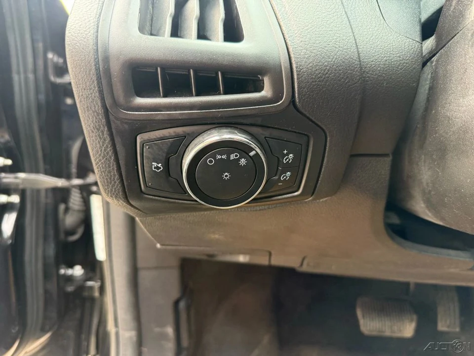 2014 Ford Focus 3rd Gen - Image 19 of 21