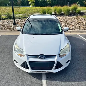2014 Ford Focus SE Hatchback 4D