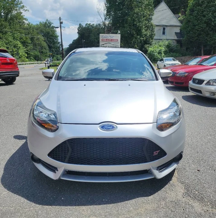 2014 Ford Focus 3rd Gen - Image 2 of 15