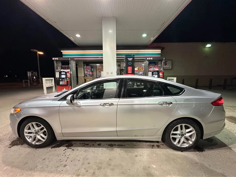 2014 Ford Fusion 2nd Gen - Image 3 of 16