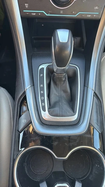 2014 Ford Fusion 2nd Gen - Image 15 of 18
