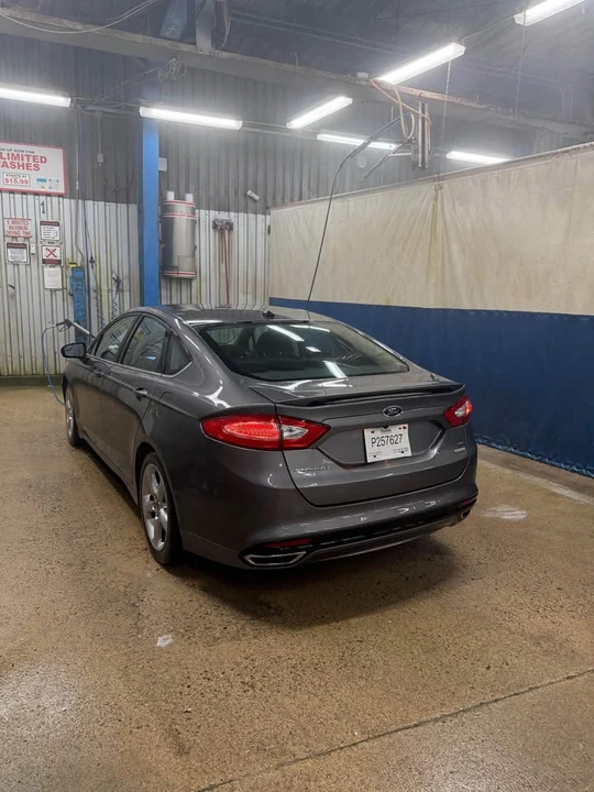 2014 Ford Fusion 2nd Gen - Image 5 of 10