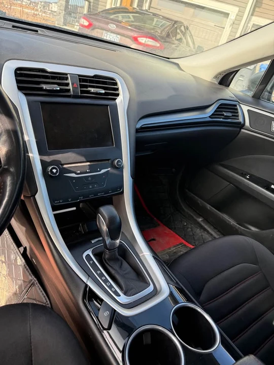 2014 Ford Fusion 2nd Gen - Image 9 of 10