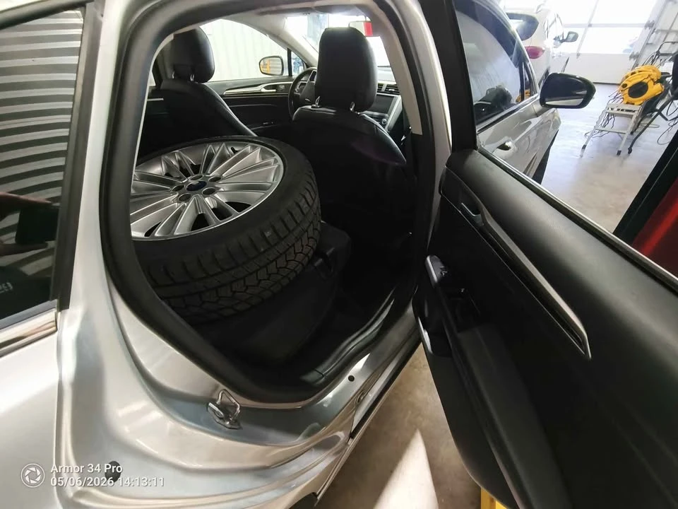2014 Ford Fusion 2nd Gen - Image 15 of 17