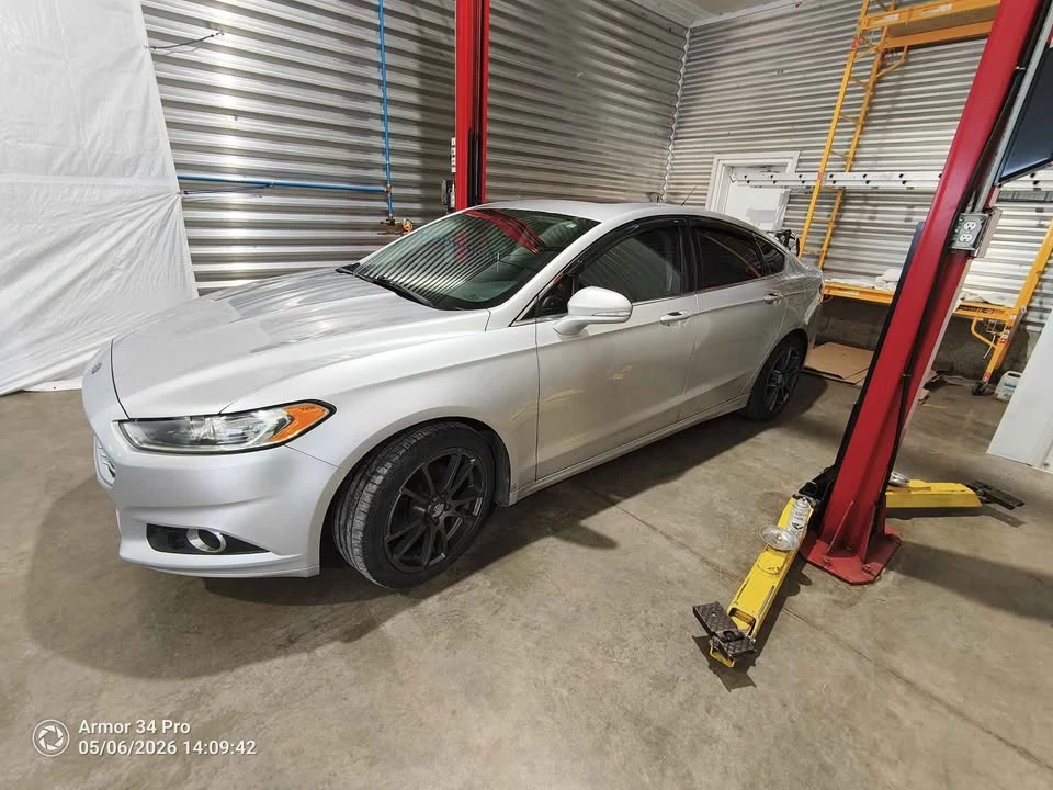 2014 Ford Fusion 2nd Gen - Image 2 of 17