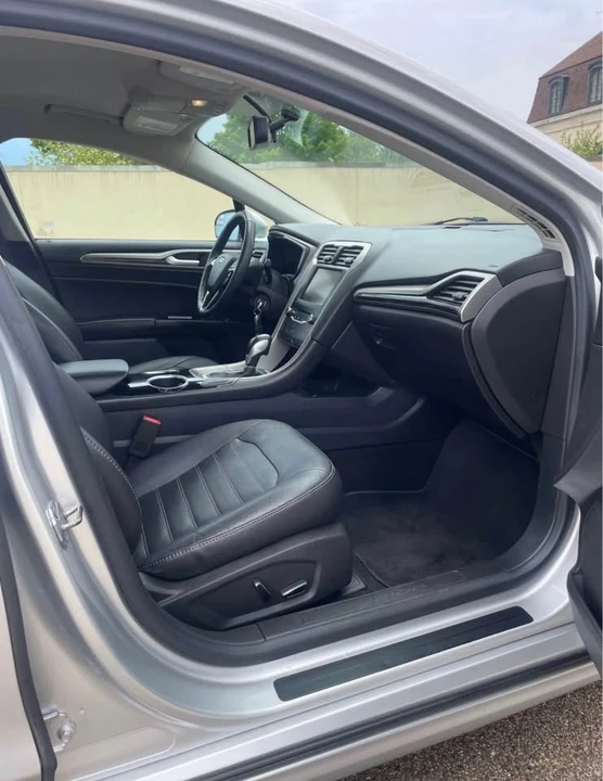2014 Ford Fusion 2nd Gen - Image 12 of 16