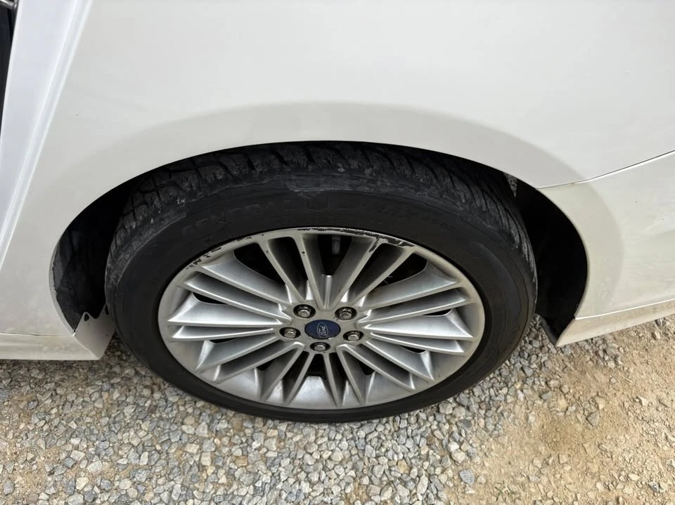 2014 Ford Fusion 2nd Gen - Image 13 of 20