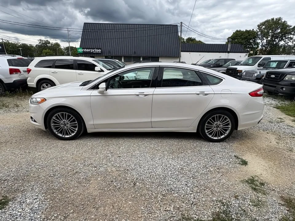 2014 Ford Fusion 2nd Gen - Image 2 of 20