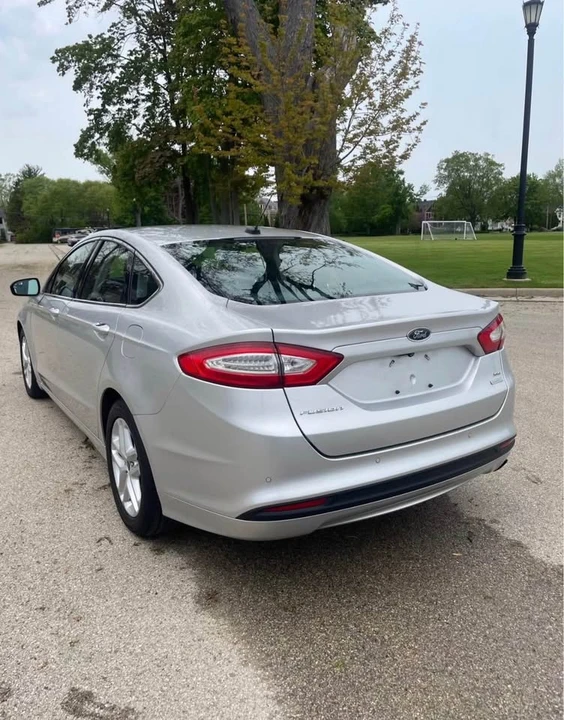 2014 Ford Fusion 2nd Gen - Image 7 of 16