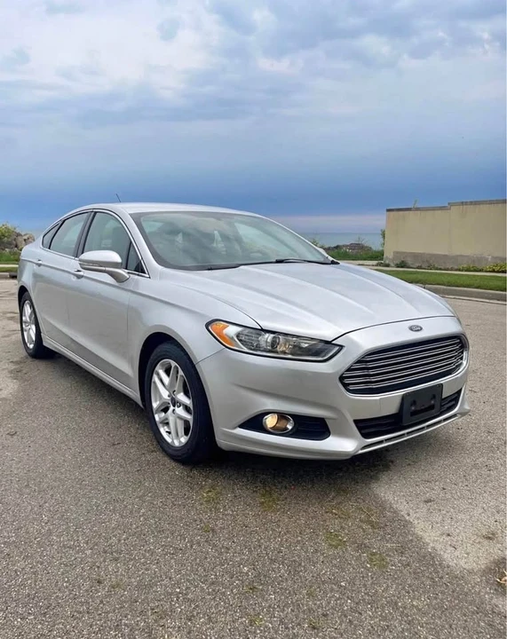 2014 Ford Fusion 2nd Gen - Image 2 of 16