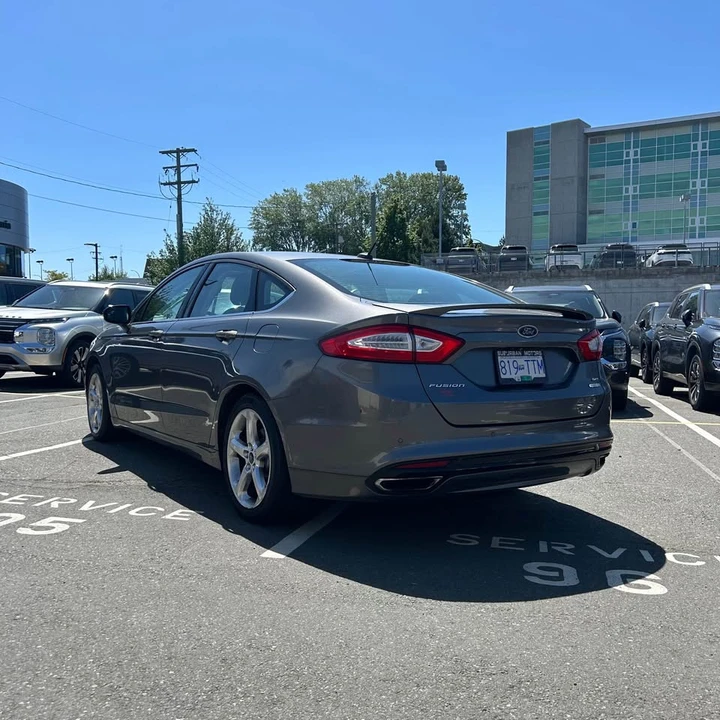 2014 Ford Fusion 2nd Gen - Image 5 of 14