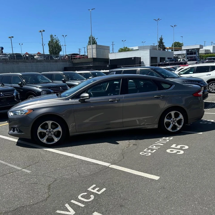 2014 Ford Fusion 2nd Gen - Image 4 of 14