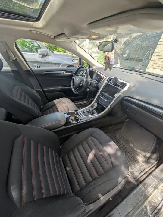 2014 Ford Fusion 2nd Gen - Image 9 of 13