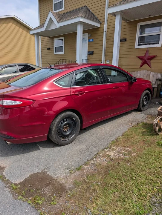 2014 Ford Fusion 2nd Gen - Image 3 of 5
