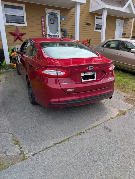 2014 Ford Fusion 2nd Gen - Image 4 of 5