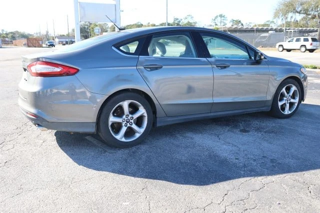 2014 Ford Fusion 2nd Gen - Image 9 of 12