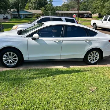 2014 Ford Fusion S Sedan