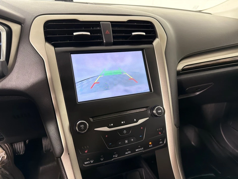2014 Ford Fusion 2nd Gen - Image 17 of 21