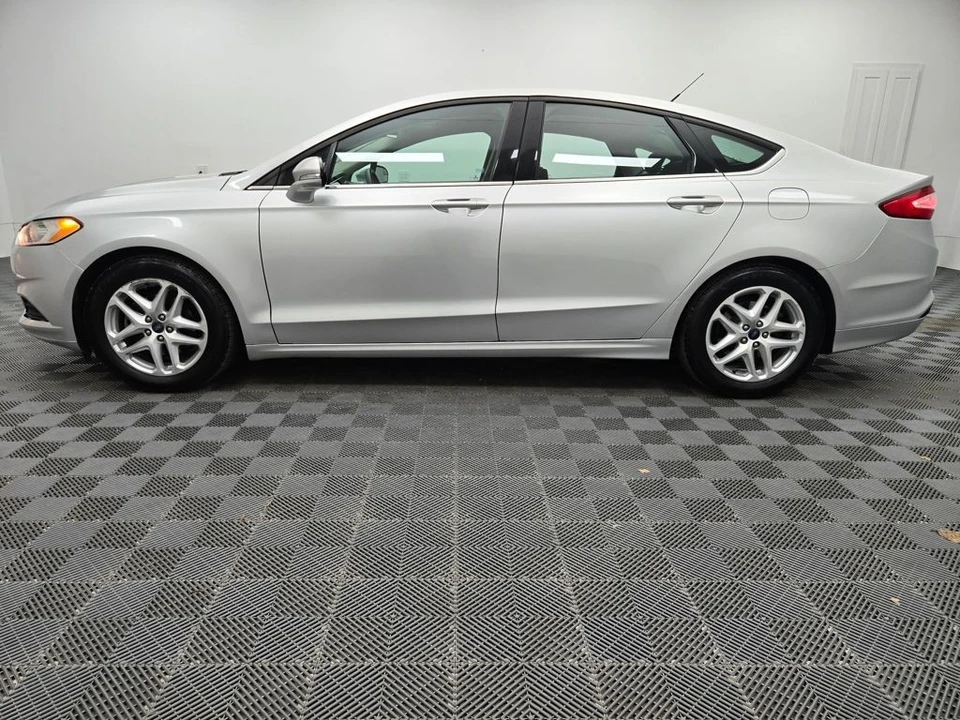 2014 Ford Fusion 2nd Gen - Image 10 of 12