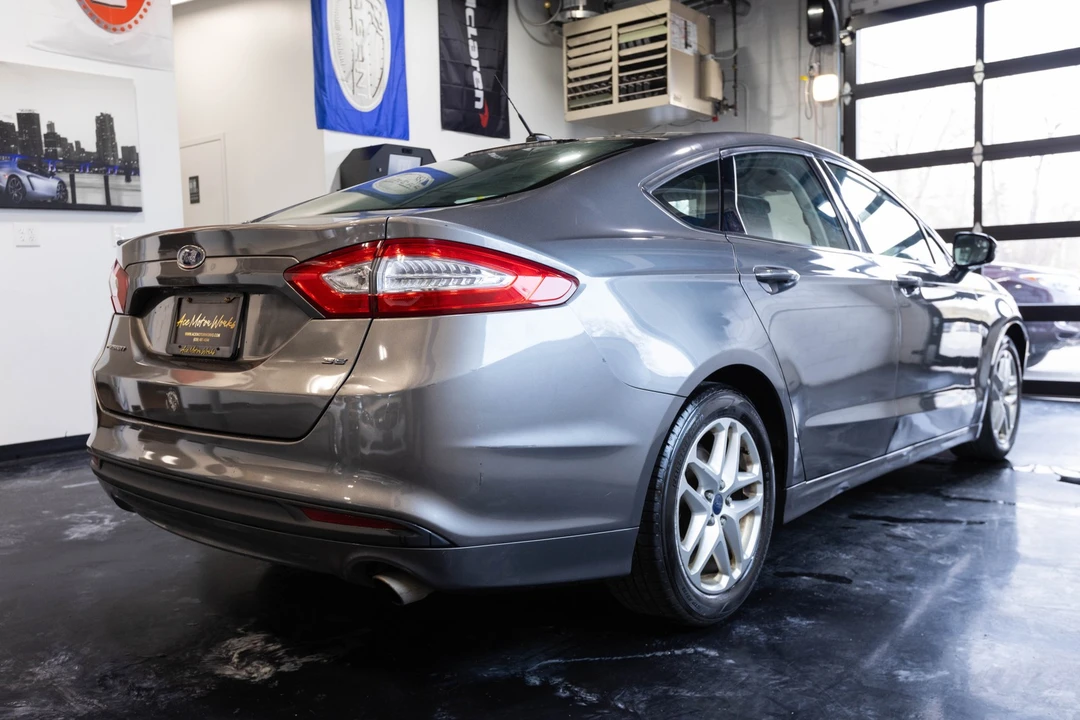 2014 Ford Fusion 2nd Gen - Image 10 of 21