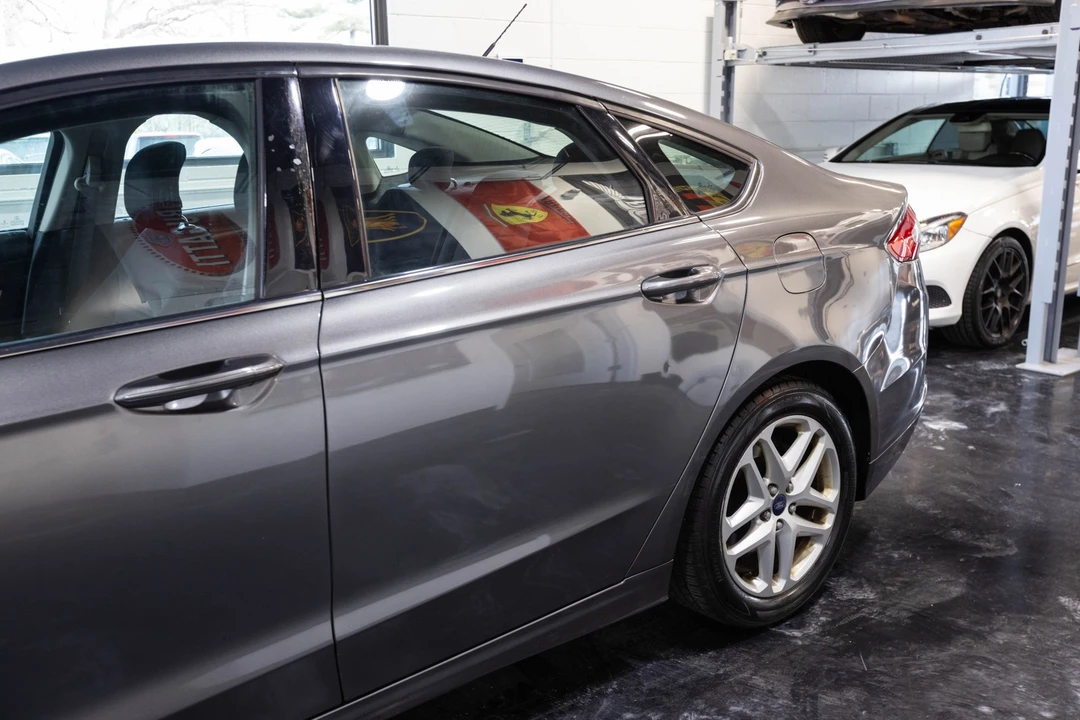 2014 Ford Fusion 2nd Gen - Image 5 of 12