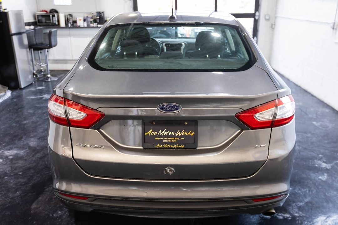 2014 Ford Fusion 2nd Gen - Image 9 of 12