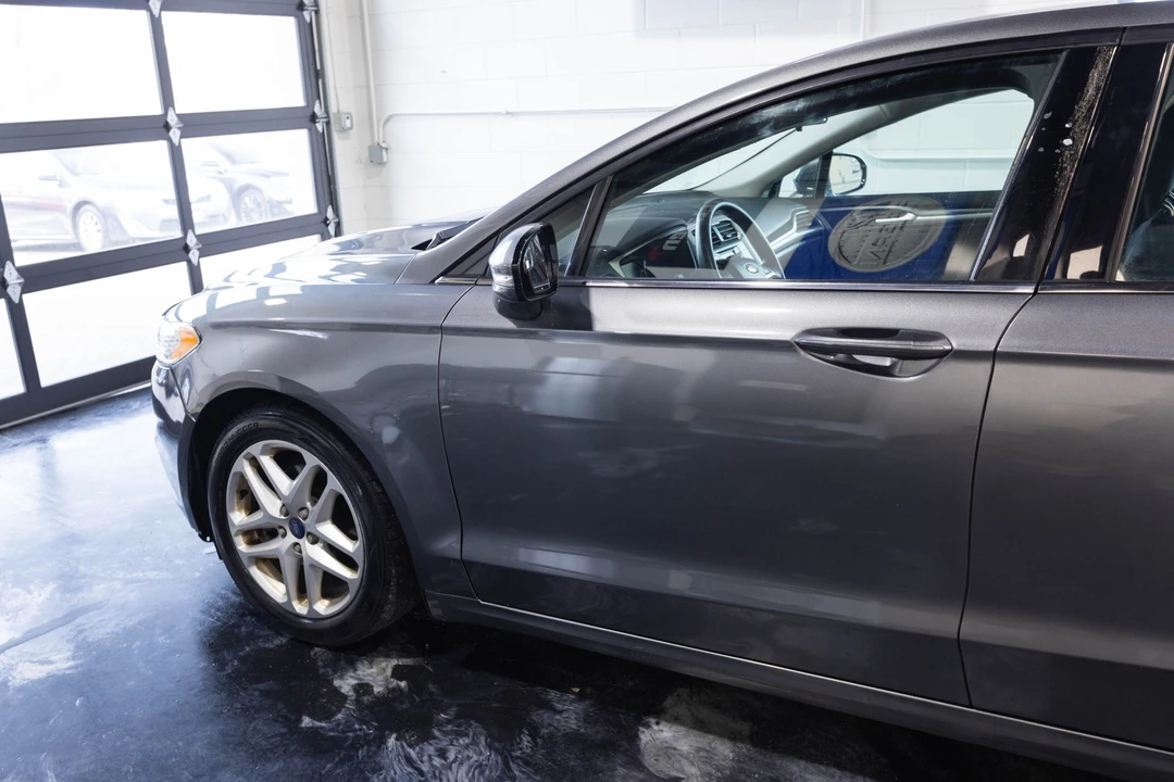 2014 Ford Fusion 2nd Gen - Image 3 of 12