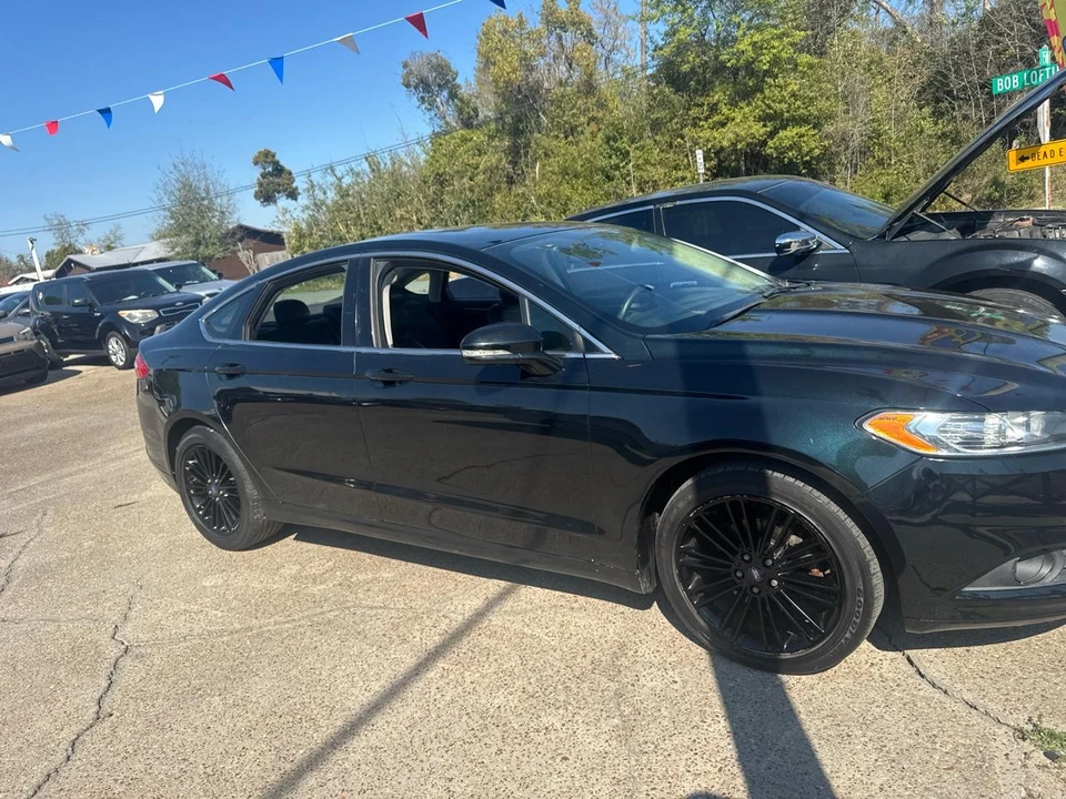 2014 Ford Fusion 2nd Gen - Image 3 of 7