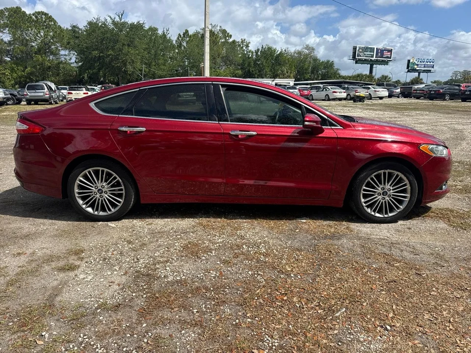 2014 Ford Fusion 2nd Gen - Image 2 of 10