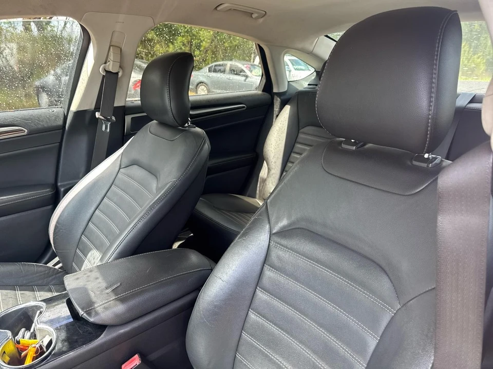 2014 Ford Fusion 2nd Gen - Image 8 of 10