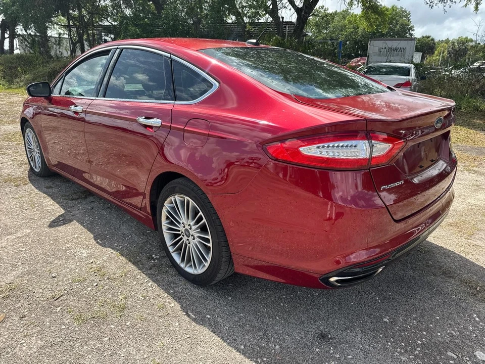 2014 Ford Fusion 2nd Gen - Image 5 of 10