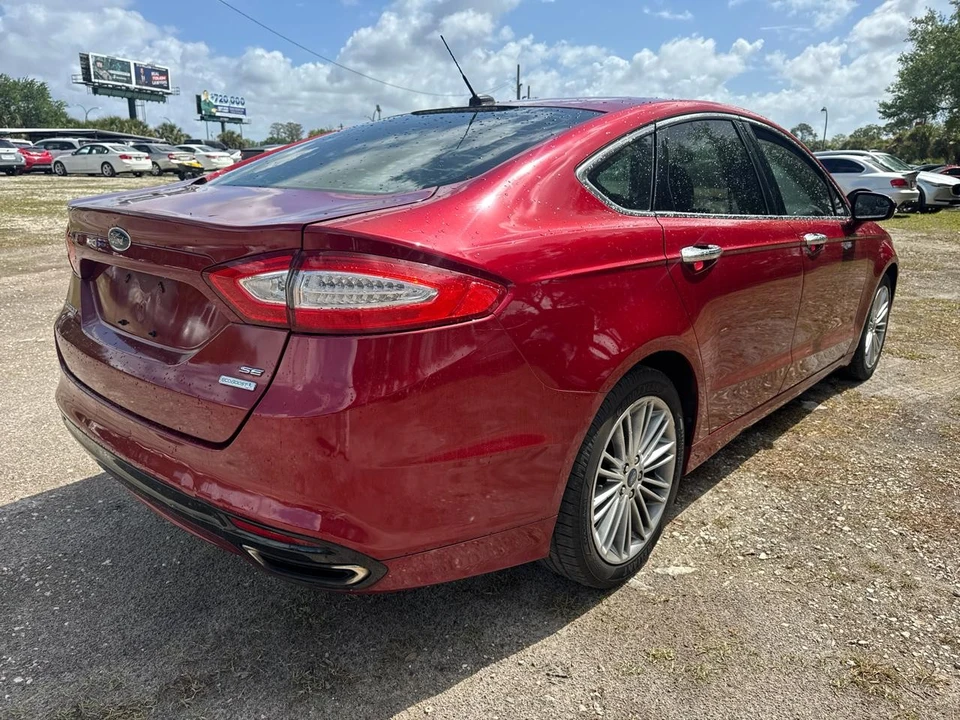 2014 Ford Fusion 2nd Gen - Image 3 of 10
