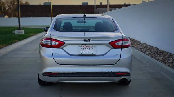 2014 Ford Fusion 2nd Gen - Image 8 of 12