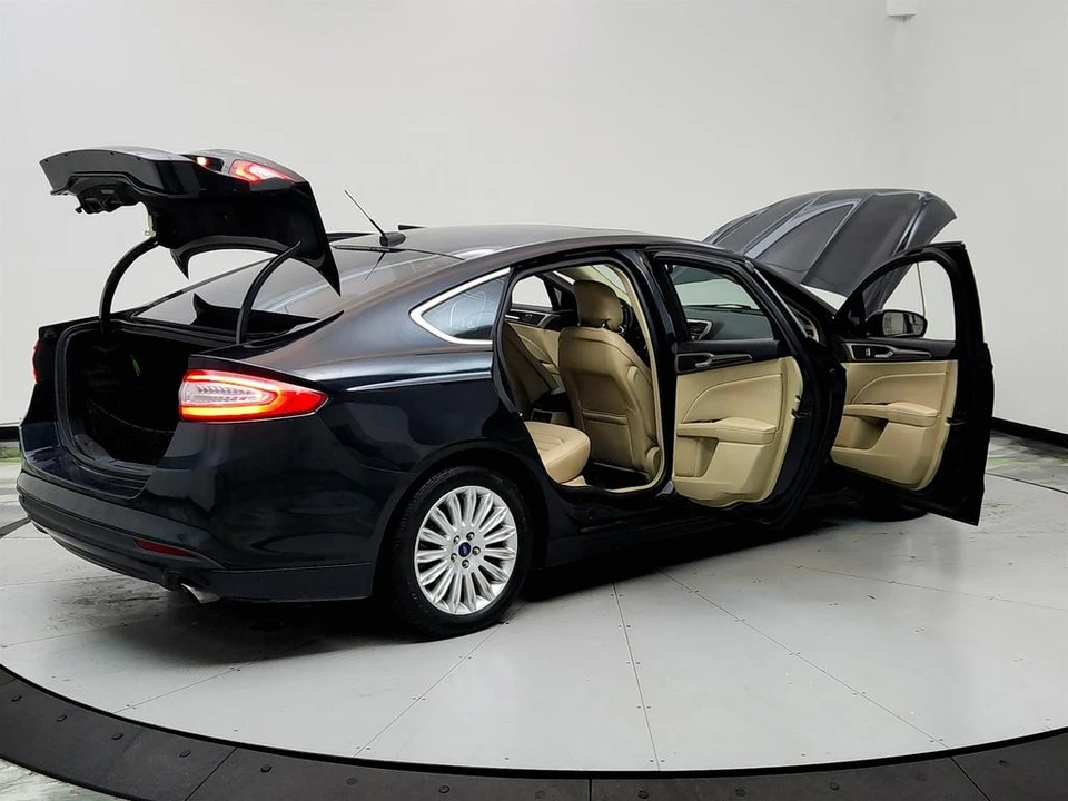 2014 Ford Fusion 2nd Gen - Image 11 of 12