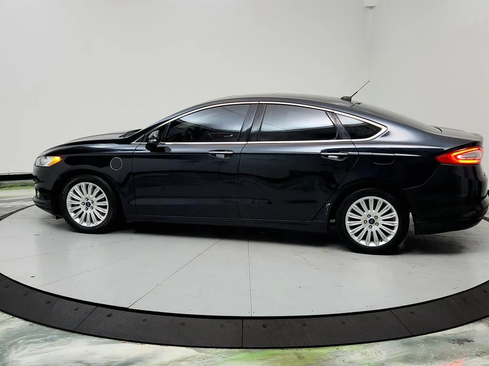 2014 Ford Fusion 2nd Gen - Image 8 of 12