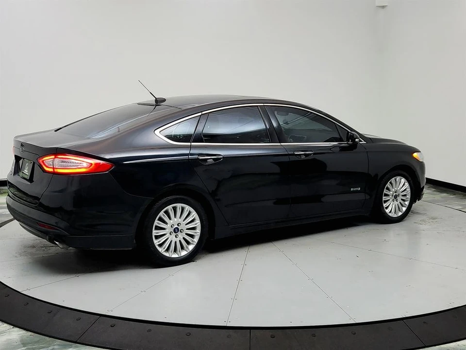 2014 Ford Fusion 2nd Gen - Image 5 of 12
