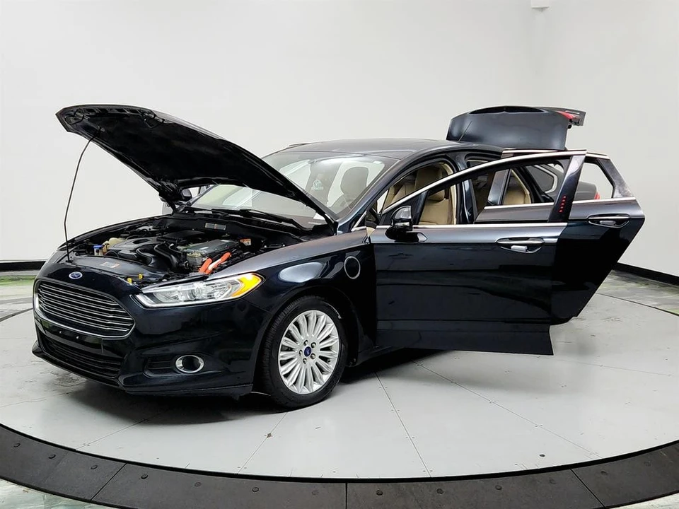 2014 Ford Fusion 2nd Gen - Image 9 of 12