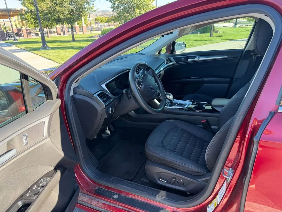 2014 Ford Fusion 2nd Gen - Image 6 of 12