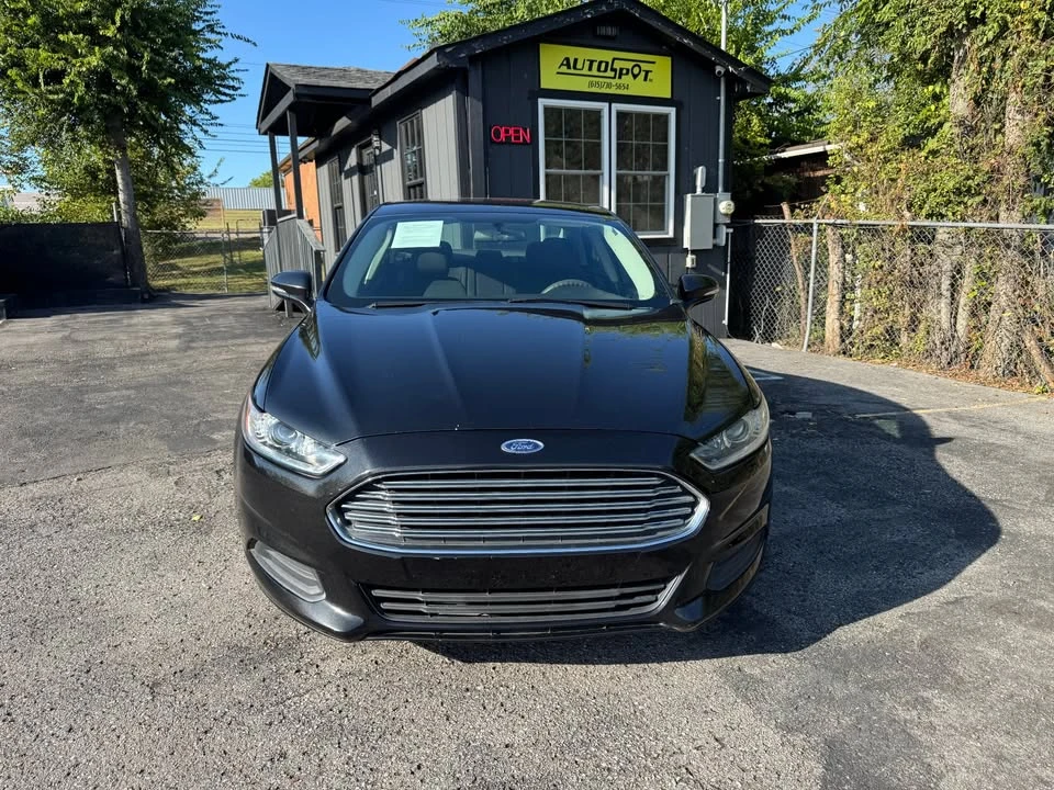 2014 Ford Fusion 2nd Gen - Image 2 of 18