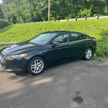 2014 Ford Fusion SE Sedan 4D