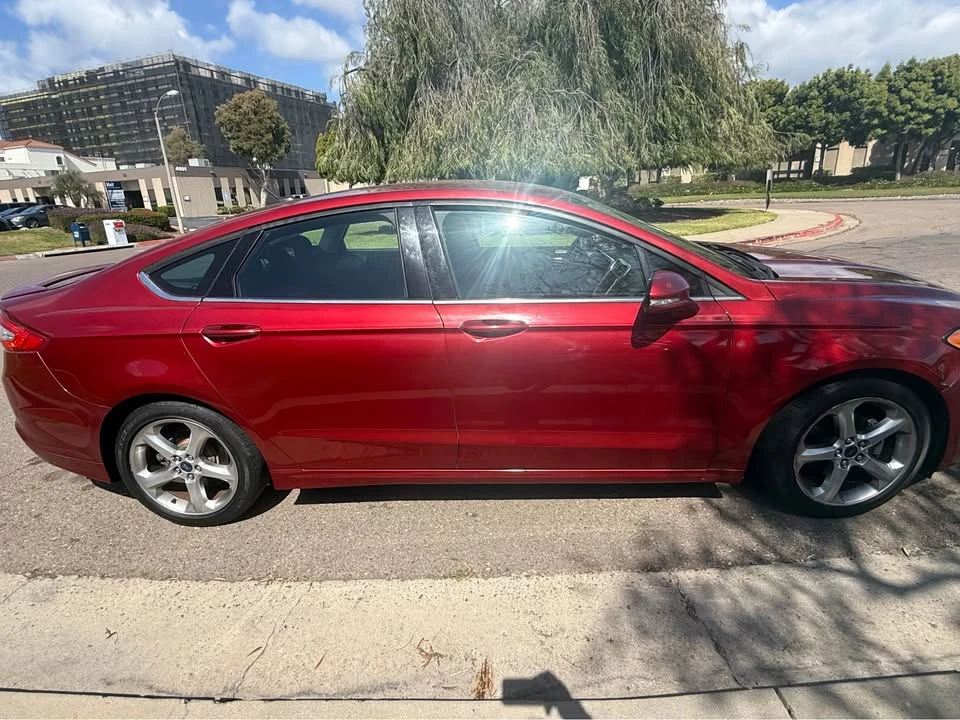 2014 Ford Fusion 2nd Gen - Image 4 of 7