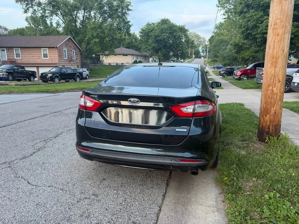 2014 Ford Fusion 2nd Gen - Image 5 of 13