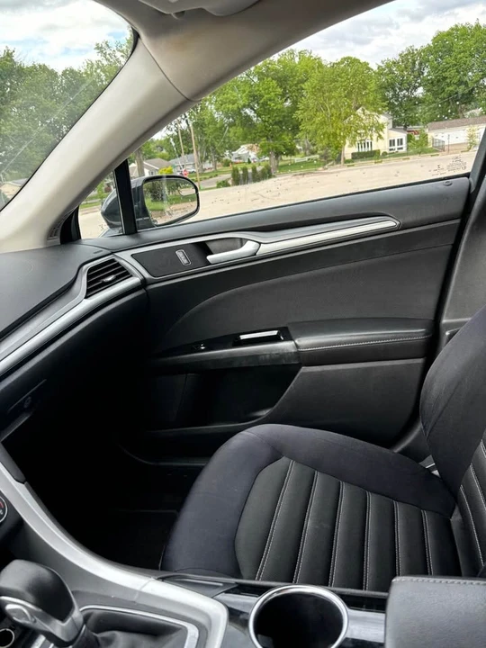 2014 Ford Fusion 2nd Gen - Image 14 of 16