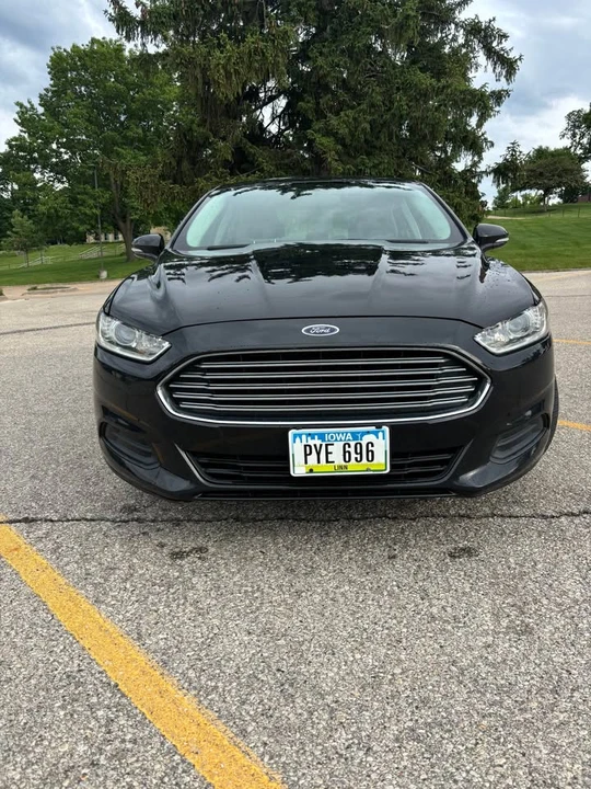 2014 Ford Fusion 2nd Gen - Image 2 of 16
