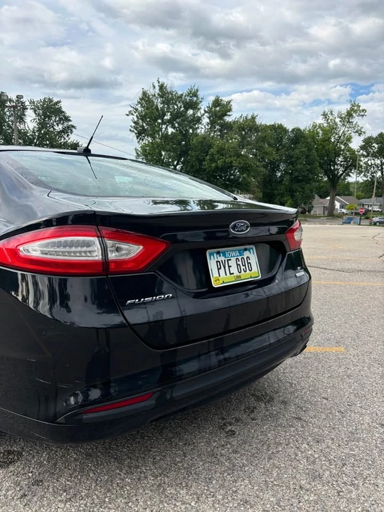2014 Ford Fusion 2nd Gen - Image 5 of 16