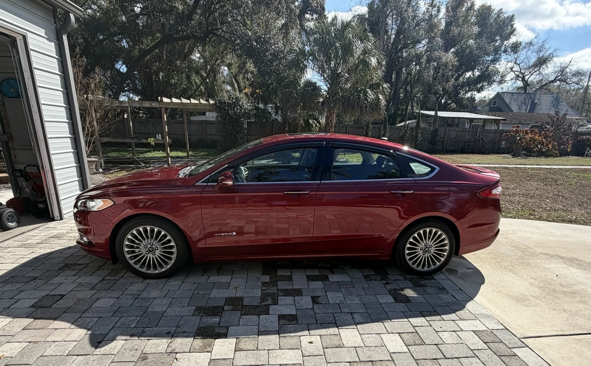 2014 Ford Fusion 2nd Gen - Image 5 of 16