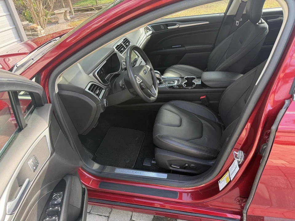 2014 Ford Fusion 2nd Gen - Image 8 of 16