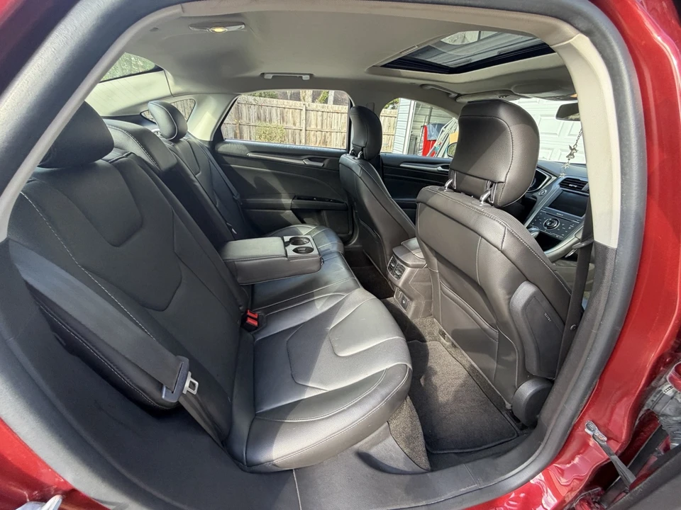 2014 Ford Fusion 2nd Gen - Image 11 of 16