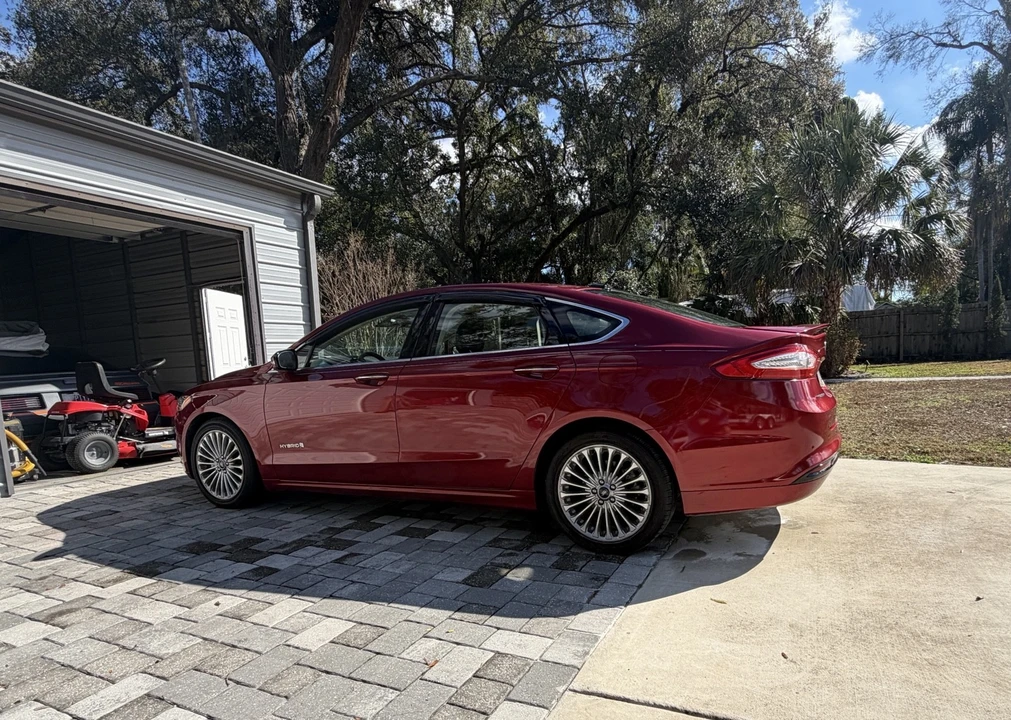 2014 Ford Fusion 2nd Gen - Image 2 of 16