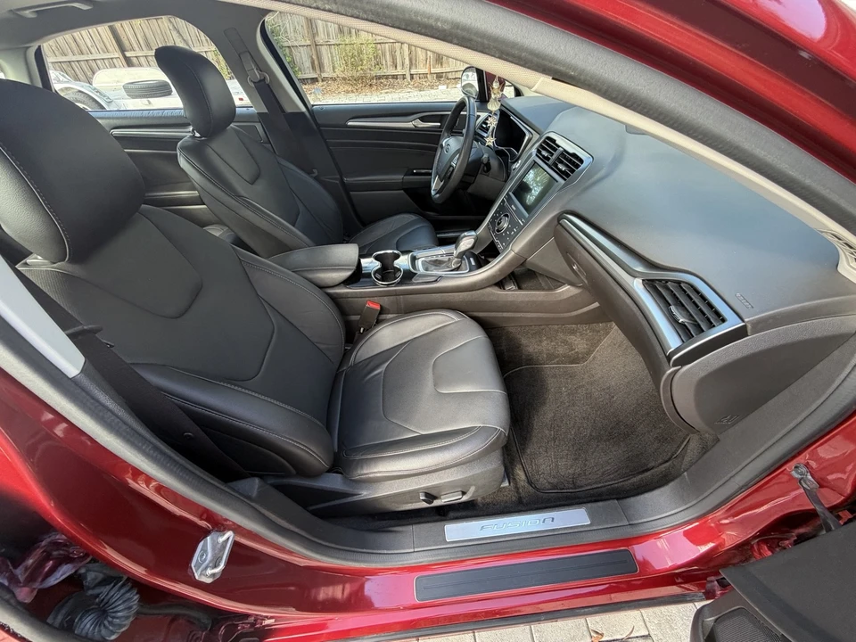 2014 Ford Fusion 2nd Gen - Image 10 of 16